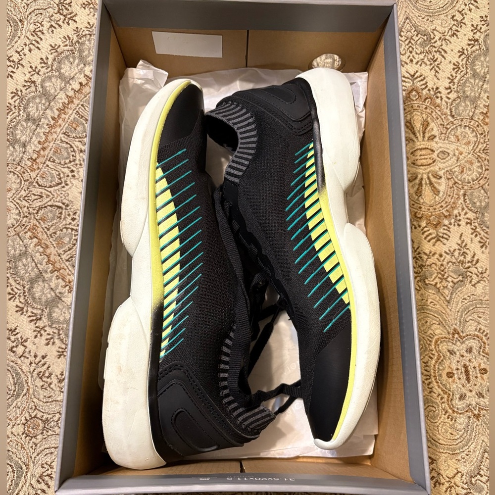 Vionic Embolden Black Knit Sneakers